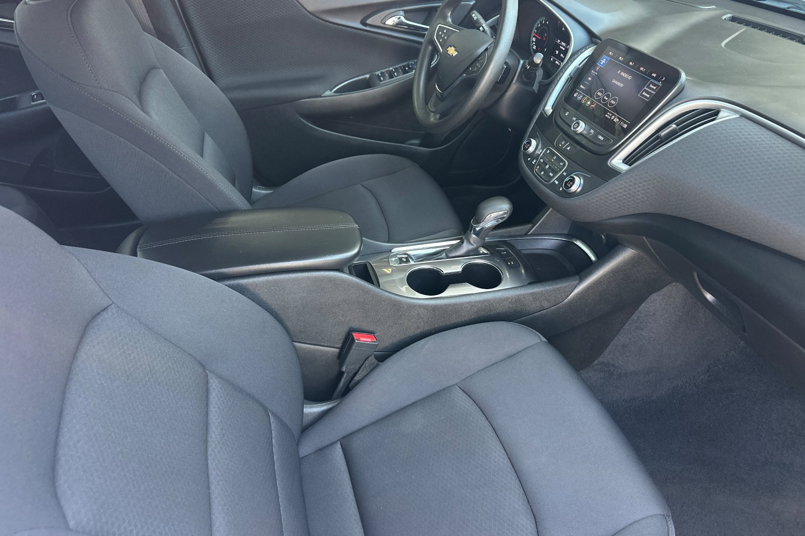 Used 2024 Chevrolet Malibu LT FWD image 15