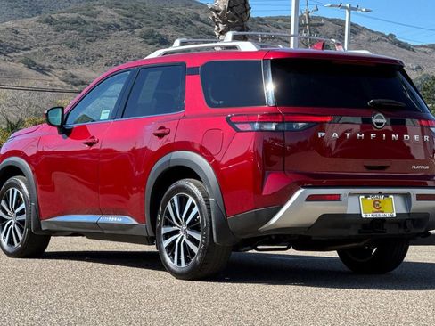 Used 2025 Nissan Pathfinder Platinum w/ Cargo Package image 6