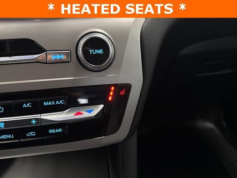 Used 2023 Ford Explorer XLT w/ Equipment Group 202A image 18