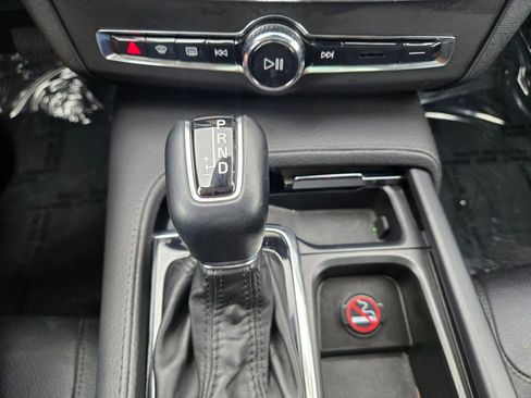 Used 2020 Volvo V90 T6 Cross Country AWD/4WD image 33
