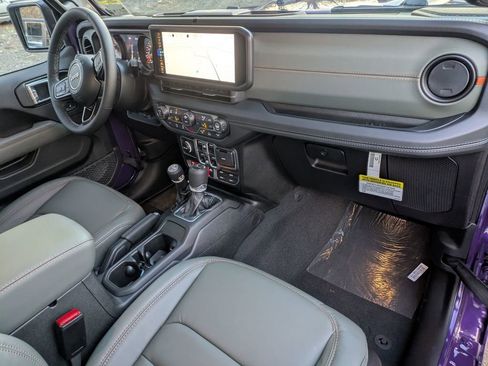 New 2026 Jeep Gladiator Mojave image 31