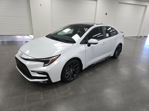 New 2026 Toyota Corolla XSE image 2