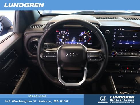 Used 2025 Chevrolet Colorado Trail Boss AWD/4WD image 18