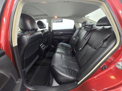 Used 2013 Nissan Altima 3.5 SL w/ Technology Pkg FWD image 16