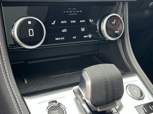 New 2026 Jaguar F-PACE R-Dynamic S image 28