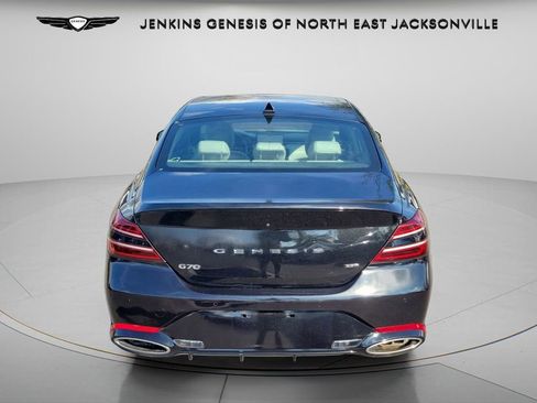 Used 2022 Genesis G70 3.3T image 6