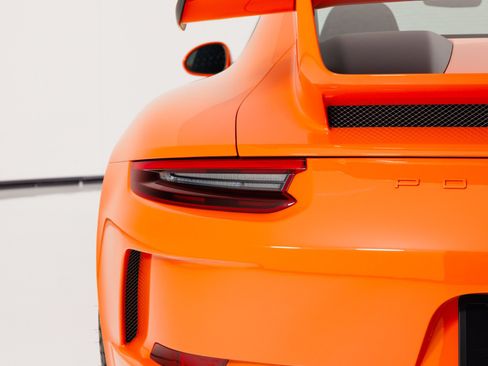 Used 2018 Porsche 911 GT3 RWD image 72