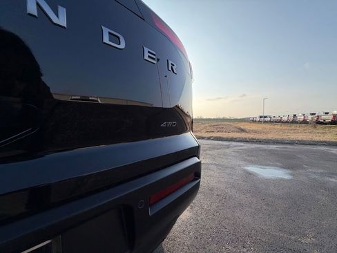 New 2026 Nissan Pathfinder SV image 34