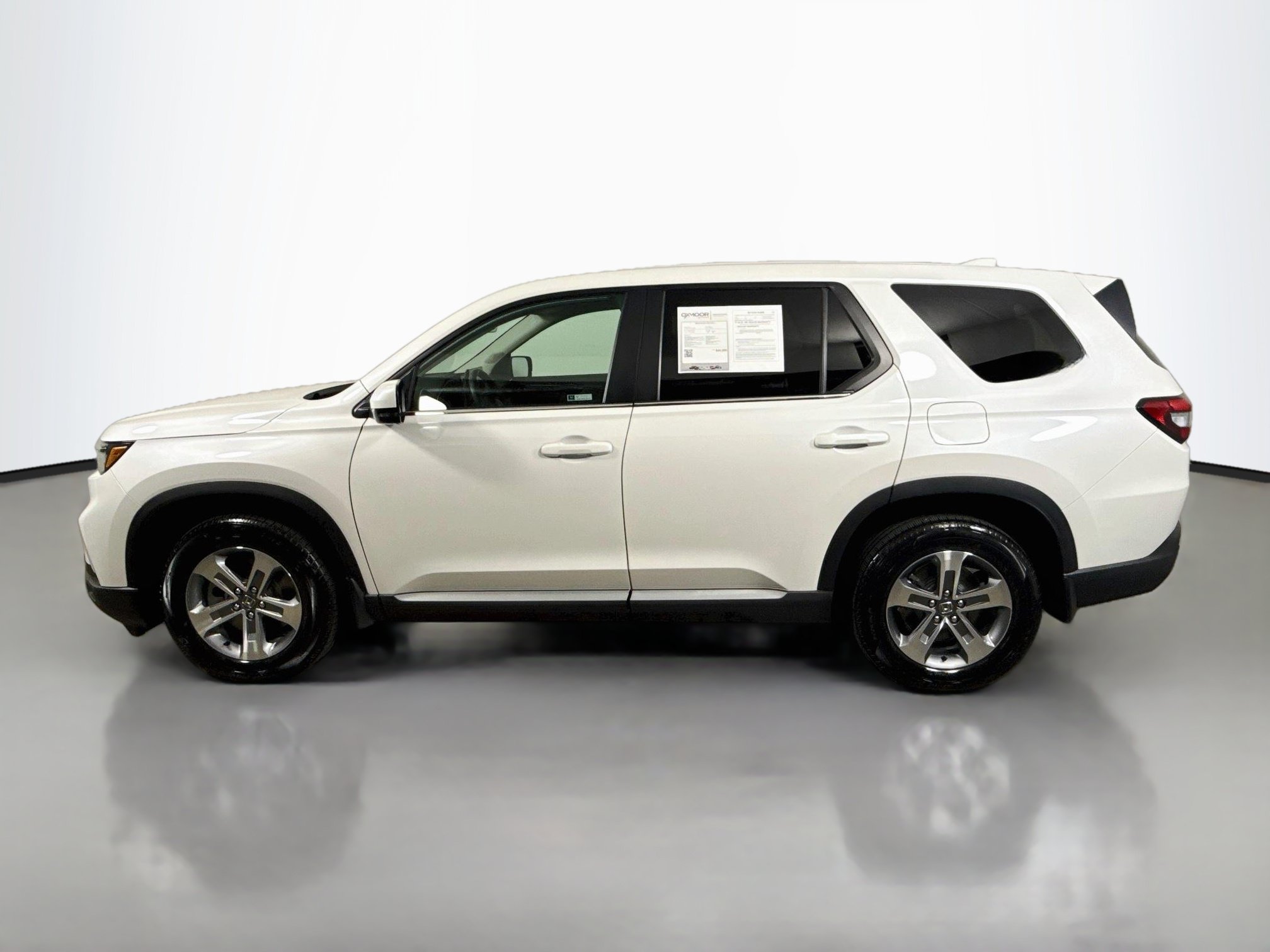 Used 2025 Honda Pilot EX-L image 4
