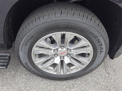 Used 2026 GMC Yukon XL Denali w/ Sun & Power Step Package image 15