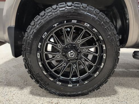 Used 2017 Nissan Titan Platinum Reserve image 12