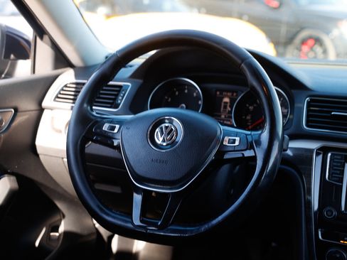 Used 2017 Volkswagen Passat 1.8T SE image 27