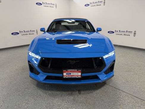 Used 2025 Ford Mustang GT Premium image 3