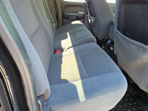 Used 2007 Chevrolet Silverado 2500 LT AWD/4WD image 22