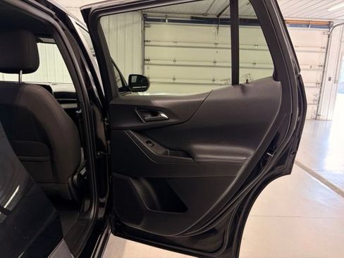 Used 2025 Chevrolet Equinox LT AWD/4WD image 8