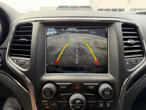 Used 2018 Jeep Grand Cherokee High Altitude AWD/4WD image 11