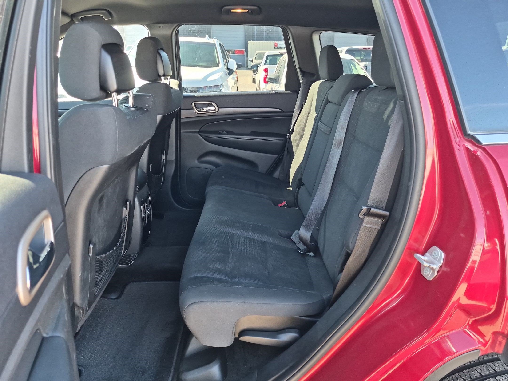 Used 2015 Jeep Grand Cherokee Laredo w/ Quick Order Package 23E AWD/4WD image 25