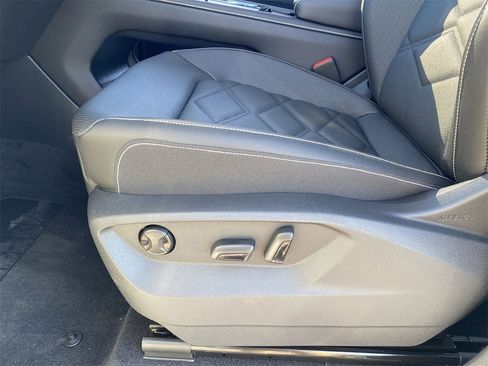 New 2026 Volkswagen Atlas SE image 16