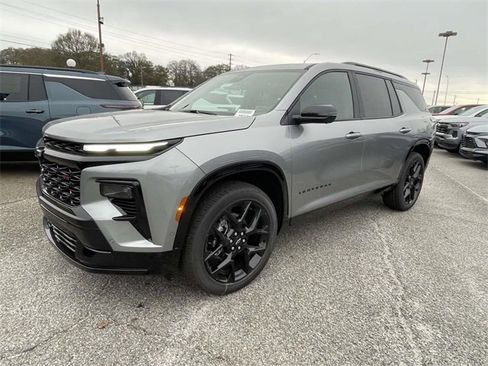 New 2026 Chevrolet Traverse RS w/ LPO, Floor Liner Package image 7