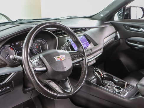 Used 2023 Cadillac XT4 Premium Luxury image 23