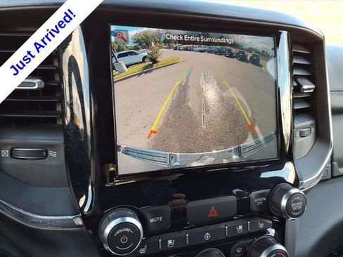 Used 2024 RAM 1500 Laramie AWD/4WD image 8