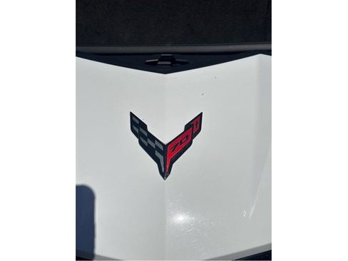 Used 2023 Chevrolet Corvette Stingray Coupe w/ Z51 Performance Package RWD image 21