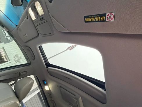 Used 2012 Honda Odyssey Touring image 14