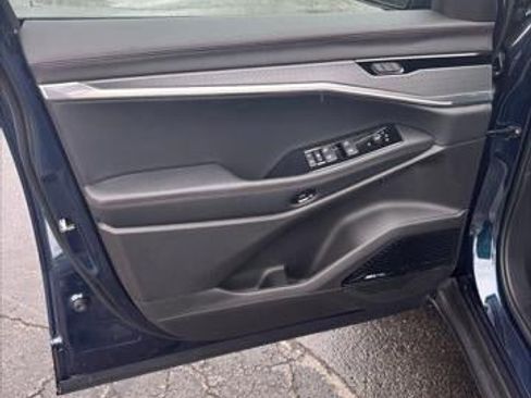 New 2025 Jeep Wagoneer S Limited image 36