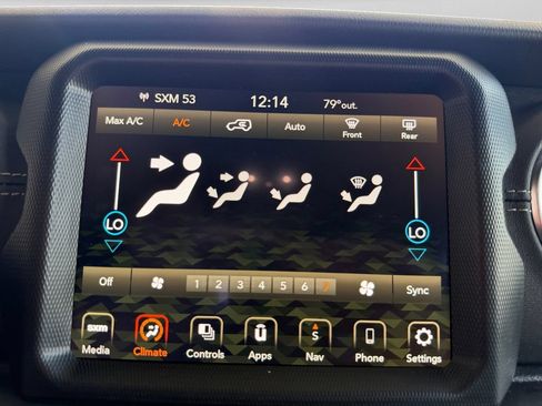Used 2023 Jeep Wrangler Unlimited Sahara AWD/4WD image 19