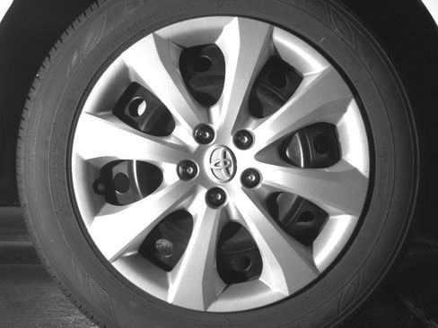 Used 2025 Toyota Corolla LE FWD image 15