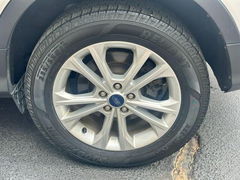 Used 2018 Ford Escape SEL w/ Ford Safe & Smart Package AWD/4WD image 7