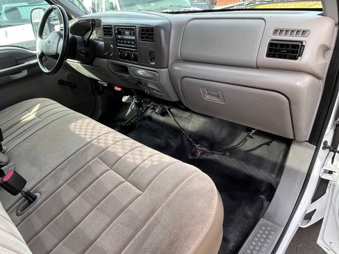 Used 2000 Ford F350 4x4 Regular Cab Super Duty image 14