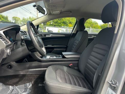 Used 2017 Ford Fusion S w/ Equipment Group 101A image 11
