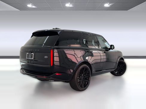 Used 2023 Land Rover Range Rover SE AWD/4WD image 8