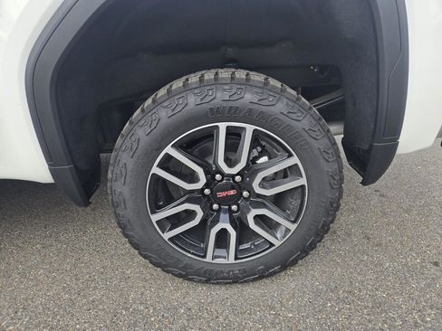 New 2026 GMC Sierra 1500 AT4 w/ AT4 Premium Package AWD/4WD image 7