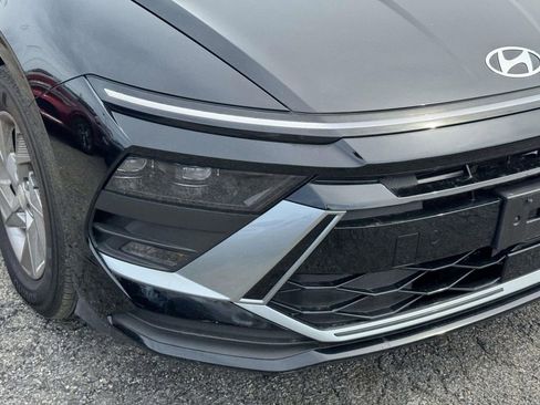 Certified 2025 Hyundai Sonata SE image 9