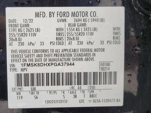Used 2023 Ford Explorer XLT w/ Equipment Group 202A AWD/4WD image 29