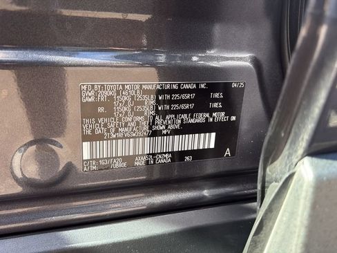 Used 2025 Toyota RAV4 XLE w/ Convenience Package FWD image 28