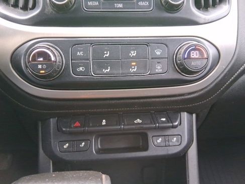 Used 2018 GMC Canyon SLT w/ Trailering Package image 25