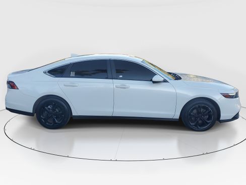 Used 2023 Honda Accord LX image 2