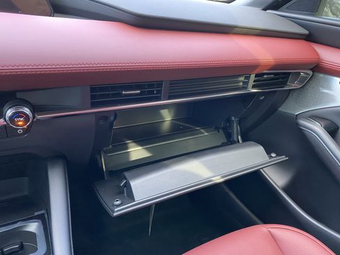 New 2026 MAZDA MAZDA3 2.5 S Hatchback w/ Premium Pkg image 32