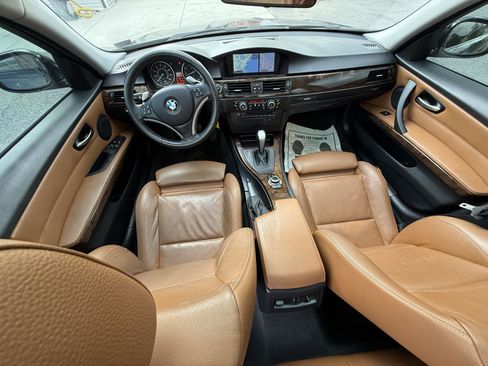Used 2010 BMW 335i Sedan RWD image 2