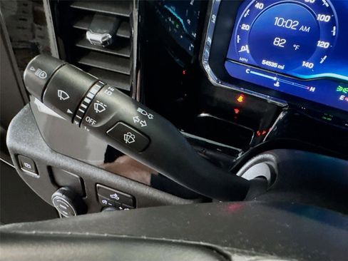 Used 2024 Chevrolet Silverado 1500 LT w/ Protection Package RWD image 5