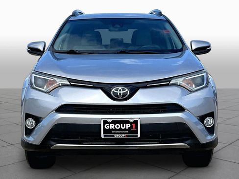 Used 2018 Toyota RAV4 XLE FWD image 4