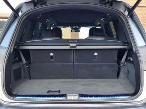 Used 2025 Mercedes-Benz GLS 450 4MATIC image 16