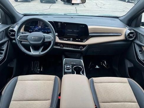 Certified 2025 Chevrolet Equinox ACTIV AWD/4WD image 9