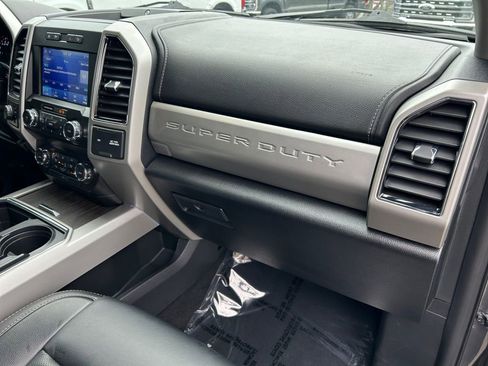 Used 2021 Ford F250 Lariat w/ FX4 Off-Road Package image 26