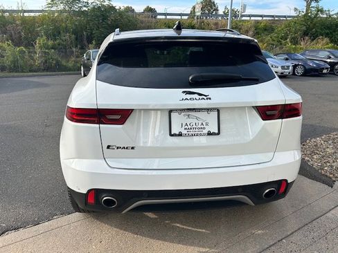 Certified 2022 Jaguar E-PACE SE image 6