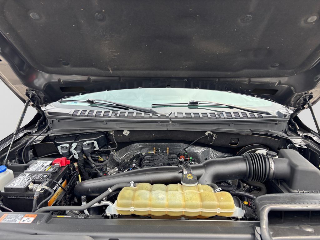 Used 2021 Ford Expedition Limited AWD/4WD image 19