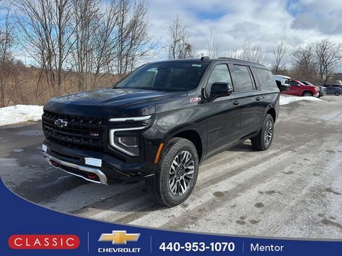 New 2026 Chevrolet Suburban Z71 image 1